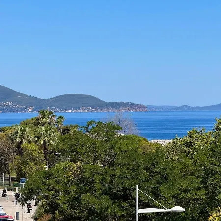 Vue Mer&plages 50m - Terrasse - Box Privé Tolone